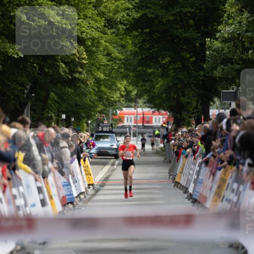 14.06.2026 - REWE Women's Run Michael Strokosch http://msf.ph/oto/9780877 14.06.2026 10:48:39 Laufen 0, 18, 07 meine-sportfotos.de