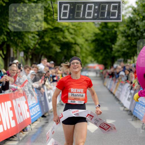 14.06.2026 - REWE Women's Run Michael Strokosch http://msf.ph/oto/9780927 14.06.2026 10:48:48 Laufen 8, 08, 85, 5910, 7 meine-sportfotos.de