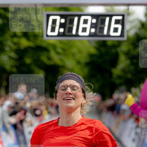 14.06.2026 - REWE Women's Run Michael Strokosch http://msf.ph/oto/9780935 14.06.2026 10:48:49 Laufen 0, 18, 16, 5910, 7 meine-sportfotos.de