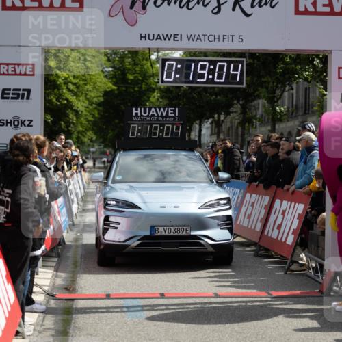 14.06.2026 - REWE Women's Run Michael Strokosch http://msf.ph/oto/9780951 14.06.2026 10:49:37 Laufen 5, 0, 19, 04, 2, 0, 09, 04, 389 meine-sportfotos.de