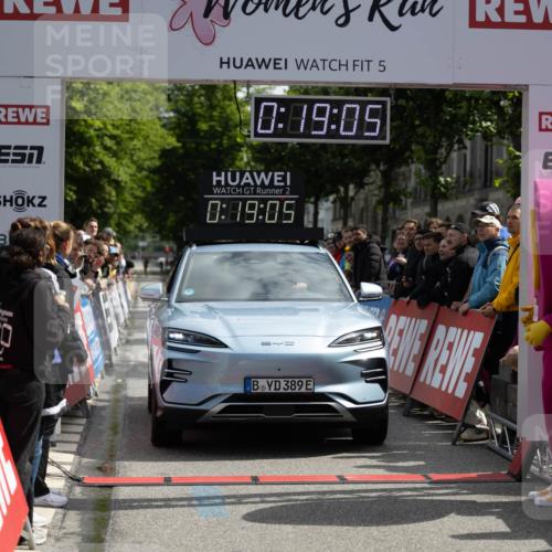 14.06.2026 - REWE Women's Run Michael Strokosch http://msf.ph/oto/9780955 14.06.2026 10:49:37 Laufen 5, 0, 09, 05, 2, 0, 49, 05, 389 meine-sportfotos.de