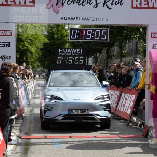 14.06.2026 - REWE Women's Run Michael Strokosch http://msf.ph/oto/9780957 14.06.2026 10:49:37 Laufen 5, 0, 09, 05, 2, 0, 09, 05, 389 meine-sportfotos.de