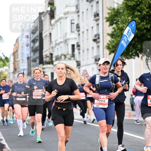 14.06.2026 - REWE Women's Run Dr. Thomas Lammeyer http://msf.ph/oto/9780975 14.06.2026 10:49:45 Laufen 6015, 610, 5025, 7 meine-sportfotos.de