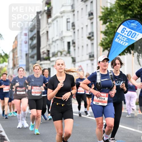 14.06.2026 - REWE Women's Run Dr. Thomas Lammeyer http://msf.ph/oto/9780977 14.06.2026 10:49:45 Laufen 6015, 6, 00, 5025 meine-sportfotos.de