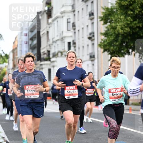 14.06.2026 - REWE Women's Run Dr. Thomas Lammeyer http://msf.ph/oto/9781045 14.06.2026 10:49:49 Laufen 5782, 7, 5929, 57, 5421, 7 meine-sportfotos.de
