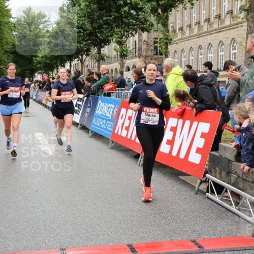 14.06.2026 - REWE Women's Run Strokosch-Dieckow http://msf.ph/oto/9781047 14.06.2026 09:58:53 Ziel 10054, 10056, 10065, 10070, 10292, 10410, 10427, 10680, 10784, 11427 meine-sportfotos.de