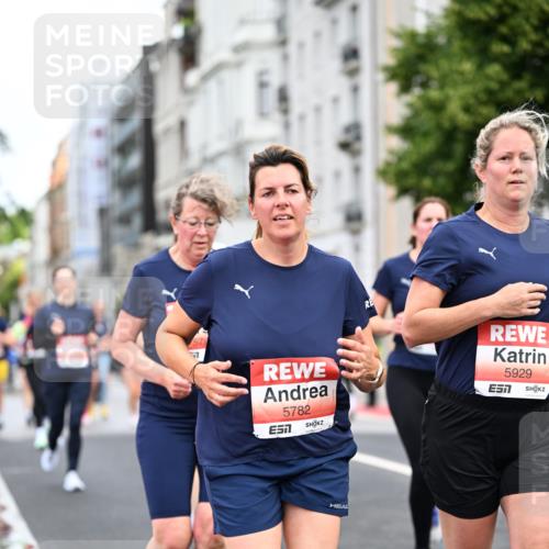 14.06.2026 - REWE Women's Run Dr. Thomas Lammeyer http://msf.ph/oto/9781068 14.06.2026 10:49:50 Laufen 5782, 7, 5929 meine-sportfotos.de