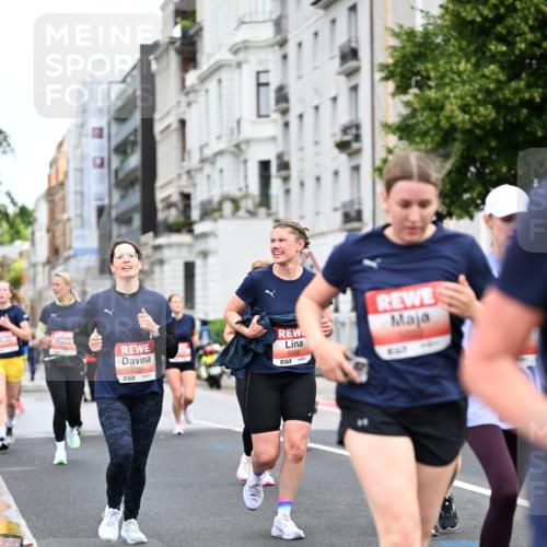 14.06.2026 - REWE Women's Run Dr. Thomas Lammeyer http://msf.ph/oto/9781089 14.06.2026 10:49:52 Laufen 7, 5054, 5055 meine-sportfotos.de