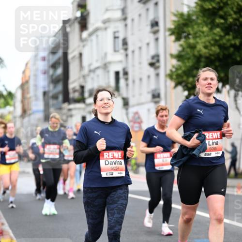14.06.2026 - REWE Women's Run Dr. Thomas Lammeyer http://msf.ph/oto/9781109 14.06.2026 10:49:53 Laufen 5054, 5055 meine-sportfotos.de