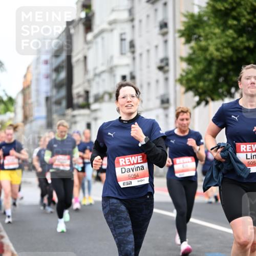 14.06.2026 - REWE Women's Run Dr. Thomas Lammeyer http://msf.ph/oto/9781115 14.06.2026 10:49:53 Laufen 5054, 7, 5055 meine-sportfotos.de