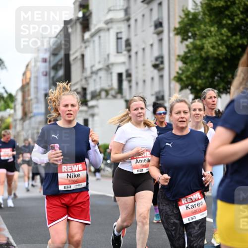 14.06.2026 - REWE Women's Run Dr. Thomas Lammeyer http://msf.ph/oto/9781182 14.06.2026 10:49:58 Laufen 5004, 57, 5547, 5003, 7 meine-sportfotos.de
