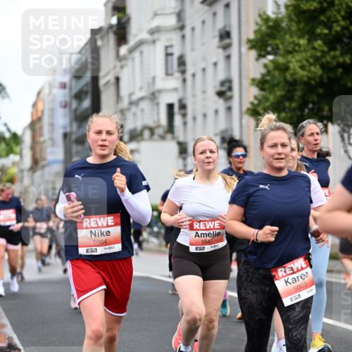 14.06.2026 - REWE Women's Run Dr. Thomas Lammeyer http://msf.ph/oto/9781184 14.06.2026 10:49:58 Laufen 5004, 57, 5547, 5003, 7 meine-sportfotos.de