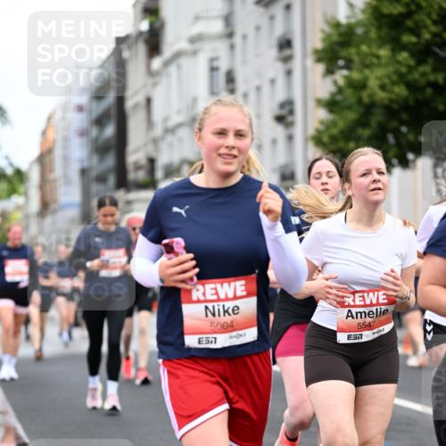 14.06.2026 - REWE Women's Run Dr. Thomas Lammeyer http://msf.ph/oto/9781195 14.06.2026 10:49:58 Laufen 5004, 57, 5547 meine-sportfotos.de