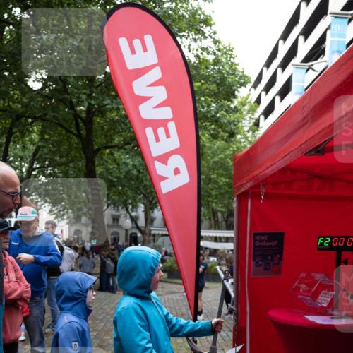 14.06.2026 - REWE Women's Run Michael Strokosch http://msf.ph/oto/9781259 14.06.2026 08:29:04 Laufen 200, 0 meine-sportfotos.de