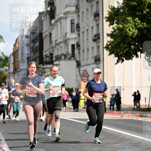 14.06.2026 - REWE Women's Run Dr. Thomas Lammeyer http://msf.ph/oto/9781523 14.06.2026 10:50:19 Laufen 5058, 5029 meine-sportfotos.de