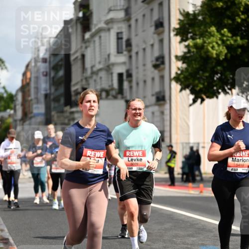 14.06.2026 - REWE Women's Run Dr. Thomas Lammeyer http://msf.ph/oto/9781541 14.06.2026 10:50:21 Laufen 5029, 57, 5419 meine-sportfotos.de