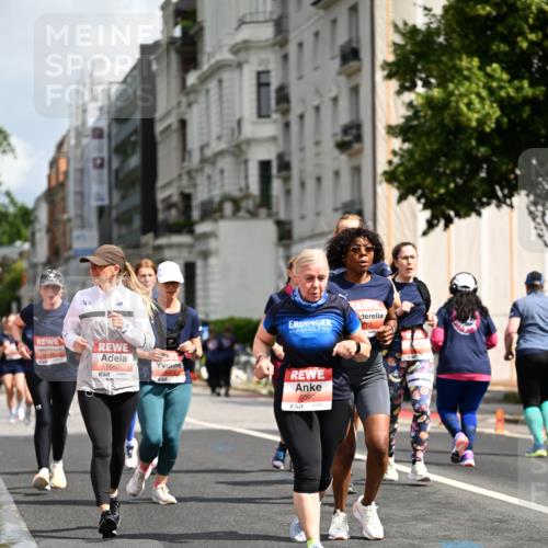 14.06.2026 - REWE Women's Run Dr. Thomas Lammeyer http://msf.ph/oto/9781594 14.06.2026 10:50:24 Laufen 5660, 657, 270, 5092, 7 meine-sportfotos.de