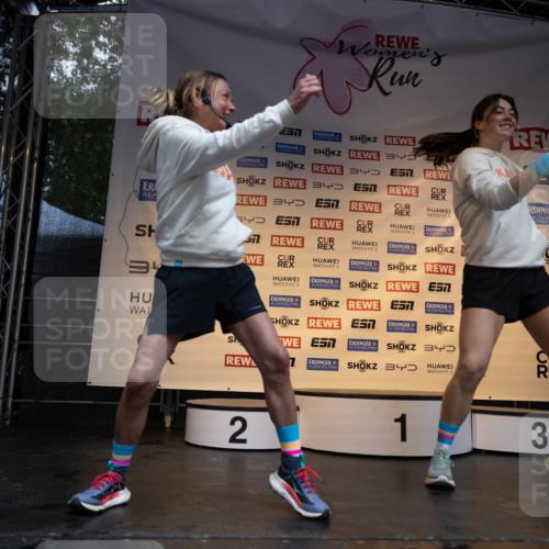14.06.2026 - REWE Women's Run Michael Strokosch http://msf.ph/oto/9781617 14.06.2026 08:39:40 Laufen 3, 34, 3, 5, 5, 5, 34, 5, 5, 7, 34, 3, 2, 1, 3 meine-sportfotos.de