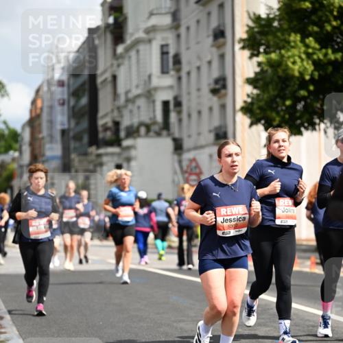 14.06.2026 - REWE Women's Run Dr. Thomas Lammeyer http://msf.ph/oto/9781711 14.06.2026 10:50:31 Laufen 5307, 51, 57, 5242 meine-sportfotos.de