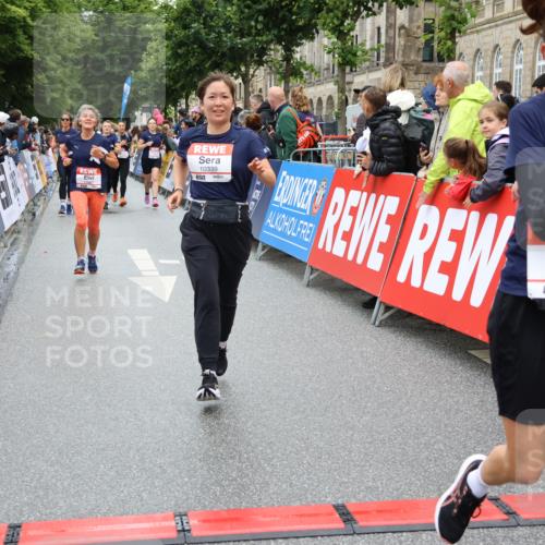14.06.2026 - REWE Women's Run Strokosch-Dieckow http://msf.ph/oto/9781720 14.06.2026 09:59:26 Ziel 10153, 10160, 10339, 10940, 10978, 11067, 11198, 11199 meine-sportfotos.de