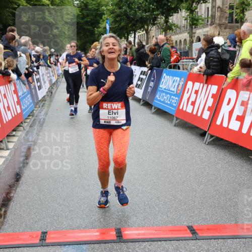 14.06.2026 - REWE Women's Run Strokosch-Dieckow http://msf.ph/oto/9781769 14.06.2026 09:59:29 Ziel 10160, 10339, 10349, 10558, 10801, 10854, 10978, 10982, 11067, 11163, 11198, 11199, 11501 meine-sportfotos.de