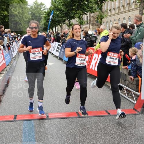 14.06.2026 - REWE Women's Run Strokosch-Dieckow http://msf.ph/oto/9781882 14.06.2026 09:59:31 Ziel 10160, 10339, 10349, 10450, 10558, 10801, 10854, 10978, 10982, 11067, 11163, 11501 meine-sportfotos.de