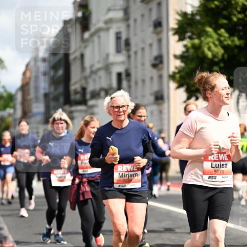 14.06.2026 - REWE Women's Run Dr. Thomas Lammeyer http://msf.ph/oto/9781928 14.06.2026 10:50:45 Laufen 5798, 5170 meine-sportfotos.de