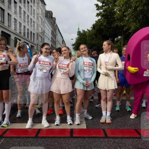14.06.2026 - REWE Women's Run Michael Strokosch http://msf.ph/oto/9782015 14.06.2026 08:55:22 Laufen 10843, 57, 11246, 10080, 10136, 7, 10135, 10134 meine-sportfotos.de
