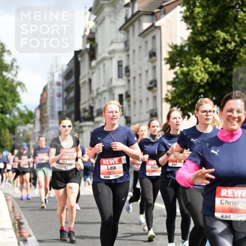 14.06.2026 - REWE Women's Run Dr. Thomas Lammeyer http://msf.ph/oto/9782044 14.06.2026 10:50:53 Laufen 5512, 51, 571, 7, 5689, 6571 meine-sportfotos.de