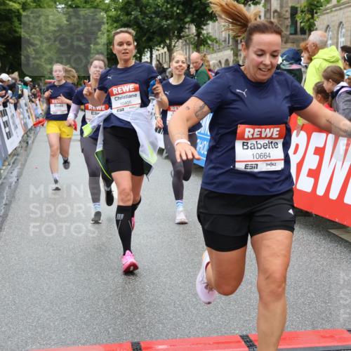 14.06.2026 - REWE Women's Run Strokosch-Dieckow http://msf.ph/oto/9782171 14.06.2026 09:59:44 Ziel 10088, 10190, 10264, 10279, 10280, 10405, 10542, 10664, 10721, 10858, 11005, 11275 meine-sportfotos.de