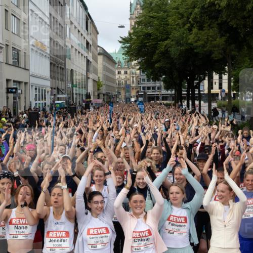 14.06.2026 - REWE Women's Run Michael Strokosch http://msf.ph/oto/9782184 14.06.2026 08:57:18 Laufen 13, 114, 7, 0991, 109, 657, 11246, 7, 10080, 7, 10136, 7, 10135, 10134, 7, 10848, 7, 385 meine-sportfotos.de