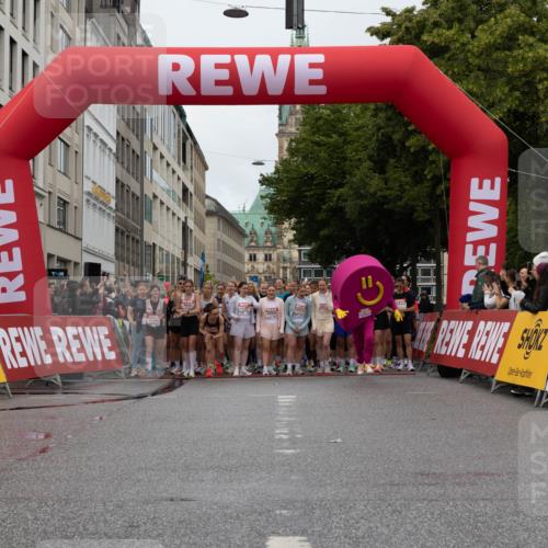 14.06.2026 - REWE Women's Run Michael Strokosch http://msf.ph/oto/9782212 14.06.2026 09:00:39 Laufen  meine-sportfotos.de