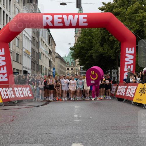 14.06.2026 - REWE Women's Run Michael Strokosch http://msf.ph/oto/9782217 14.06.2026 09:00:39 Laufen  meine-sportfotos.de