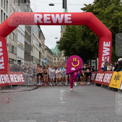 14.06.2026 - REWE Women's Run Michael Strokosch http://msf.ph/oto/9782234 14.06.2026 09:00:40 Laufen  meine-sportfotos.de