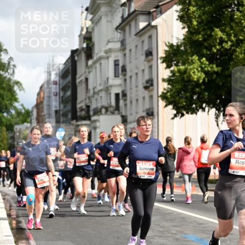 14.06.2026 - REWE Women's Run Dr. Thomas Lammeyer http://msf.ph/oto/9782262 14.06.2026 10:51:08 Laufen 5454, 5688, 57 meine-sportfotos.de