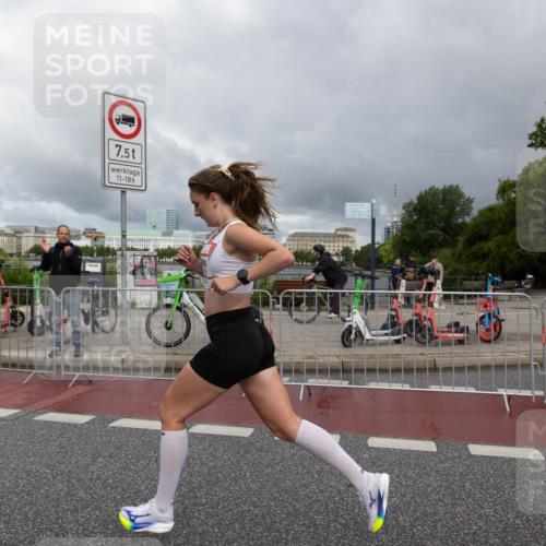 14.06.2026 - REWE Women's Run Michael Strokosch http://msf.ph/oto/9782601 14.06.2026 09:36:11 Laufen 7, 5, 11, 18 meine-sportfotos.de