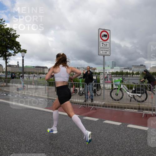 14.06.2026 - REWE Women's Run Michael Strokosch http://msf.ph/oto/9782616 14.06.2026 09:36:12 Laufen  meine-sportfotos.de