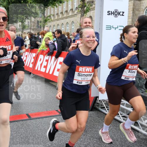 14.06.2026 - REWE Women's Run Strokosch-Dieckow http://msf.ph/oto/9782619 14.06.2026 10:01:11 Ziel 10068, 10162, 10188, 10204, 10370, 10393, 10522, 10576, 10594, 10613, 10637, 10663, 11104, 11150, 11334, 11440, 11472, 11522 meine-sportfotos.de