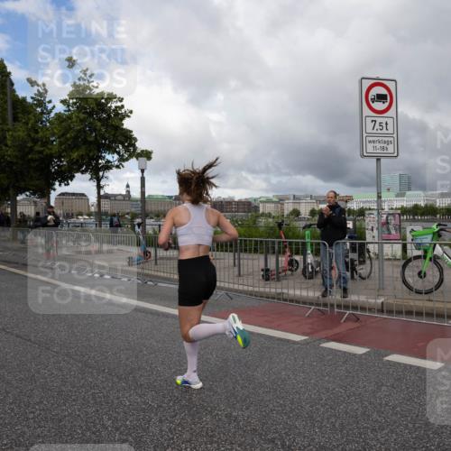 14.06.2026 - REWE Women's Run Michael Strokosch http://msf.ph/oto/9782623 14.06.2026 09:36:12 Laufen 7, 5, 11, 18 meine-sportfotos.de