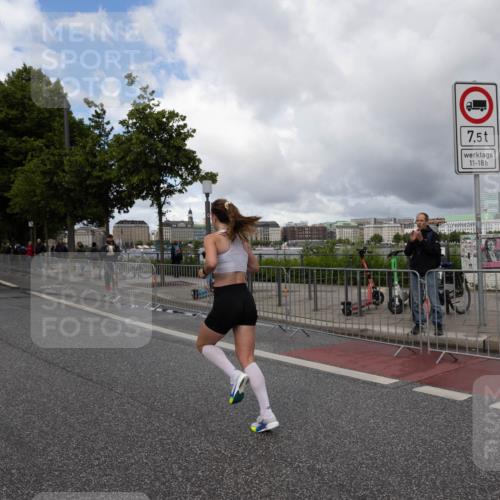 14.06.2026 - REWE Women's Run Michael Strokosch http://msf.ph/oto/9782629 14.06.2026 09:36:12 Laufen 7, 5, 11, 18 meine-sportfotos.de
