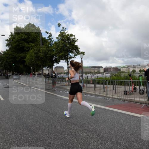 14.06.2026 - REWE Women's Run Michael Strokosch http://msf.ph/oto/9782635 14.06.2026 09:36:12 Laufen 7, 5, 11, 18 meine-sportfotos.de