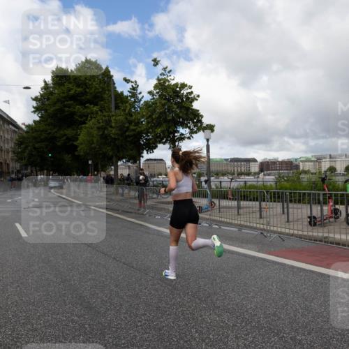 14.06.2026 - REWE Women's Run Michael Strokosch http://msf.ph/oto/9782638 14.06.2026 09:36:12 Laufen 7, 5, 11, 18 meine-sportfotos.de