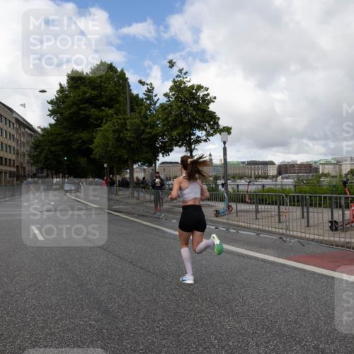 14.06.2026 - REWE Women's Run Michael Strokosch http://msf.ph/oto/9782640 14.06.2026 09:36:12 Laufen 7, 11 meine-sportfotos.de
