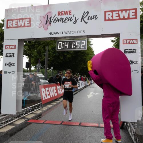 14.06.2026 - REWE Women's Run Michael Strokosch http://msf.ph/oto/9782644 14.06.2026 09:42:32 Laufen 5, 0, 48, 52, 34 meine-sportfotos.de
