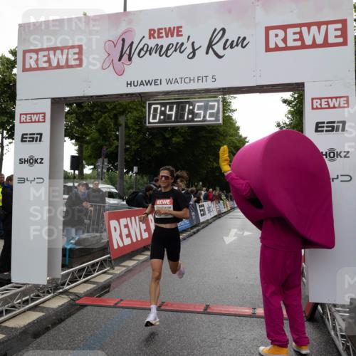 14.06.2026 - REWE Women's Run Michael Strokosch http://msf.ph/oto/9782651 14.06.2026 09:42:33 Laufen 5, 0, 48, 52, 7, 34 meine-sportfotos.de