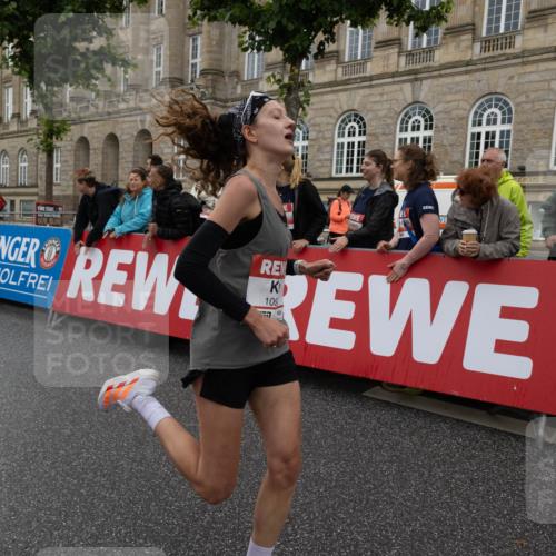 14.06.2026 - REWE Women's Run Michael Strokosch http://msf.ph/oto/9782687 14.06.2026 09:43:19 Laufen  meine-sportfotos.de