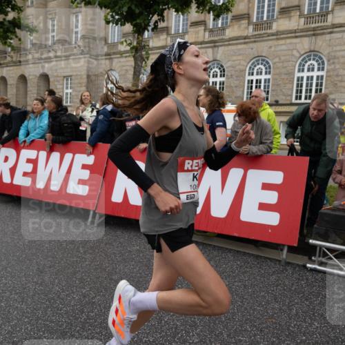 14.06.2026 - REWE Women's Run Michael Strokosch http://msf.ph/oto/9782691 14.06.2026 09:43:19 Laufen  meine-sportfotos.de