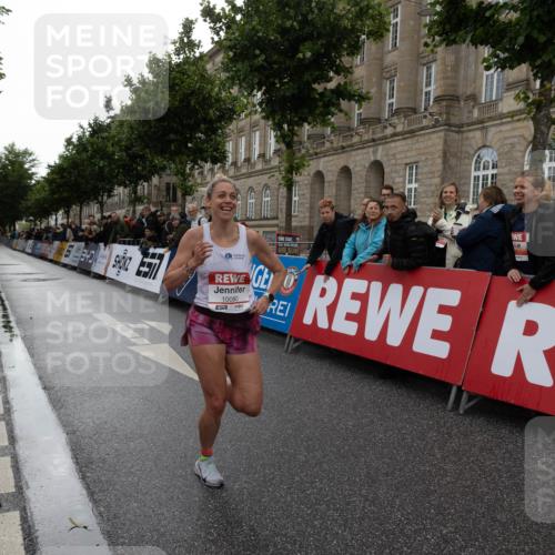 14.06.2026 - REWE Women's Run Michael Strokosch http://msf.ph/oto/9782706 14.06.2026 09:43:23 Laufen 10080, 0, 577 meine-sportfotos.de