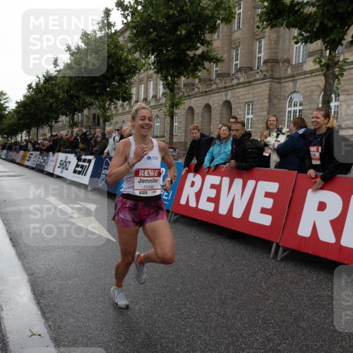 14.06.2026 - REWE Women's Run Michael Strokosch http://msf.ph/oto/9782708 14.06.2026 09:43:23 Laufen 10080, 557 meine-sportfotos.de