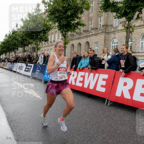 14.06.2026 - REWE Women's Run Michael Strokosch http://msf.ph/oto/9782711 14.06.2026 09:43:23 Laufen 7 meine-sportfotos.de